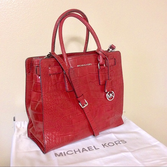 Michael Kors Lg Dillon Croc Embossed Leather Red Tote - Picture 9 of 12